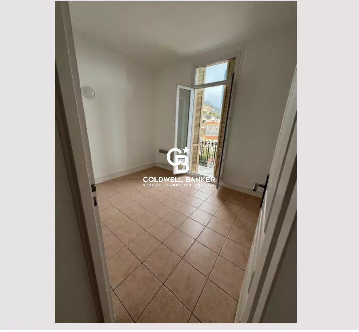 BEAUSOLEIL / AVENUE DE VERDUN / 3 ROOMS UNFURNISHED SEA VIEW
