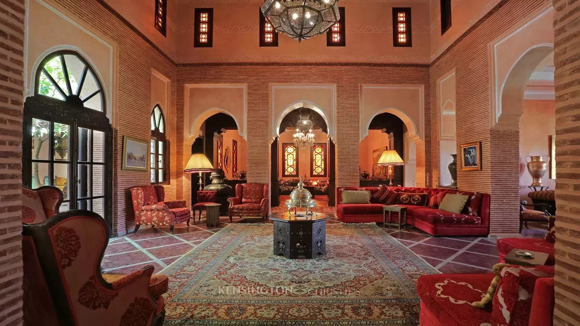 4 Bedroom Villa/Townhouse's Image 3