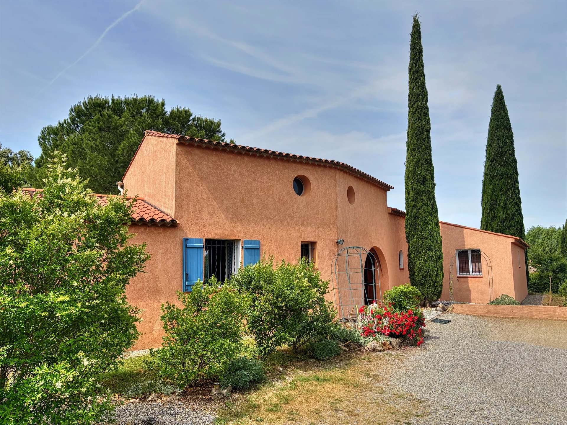 House in Regusse - Image 5