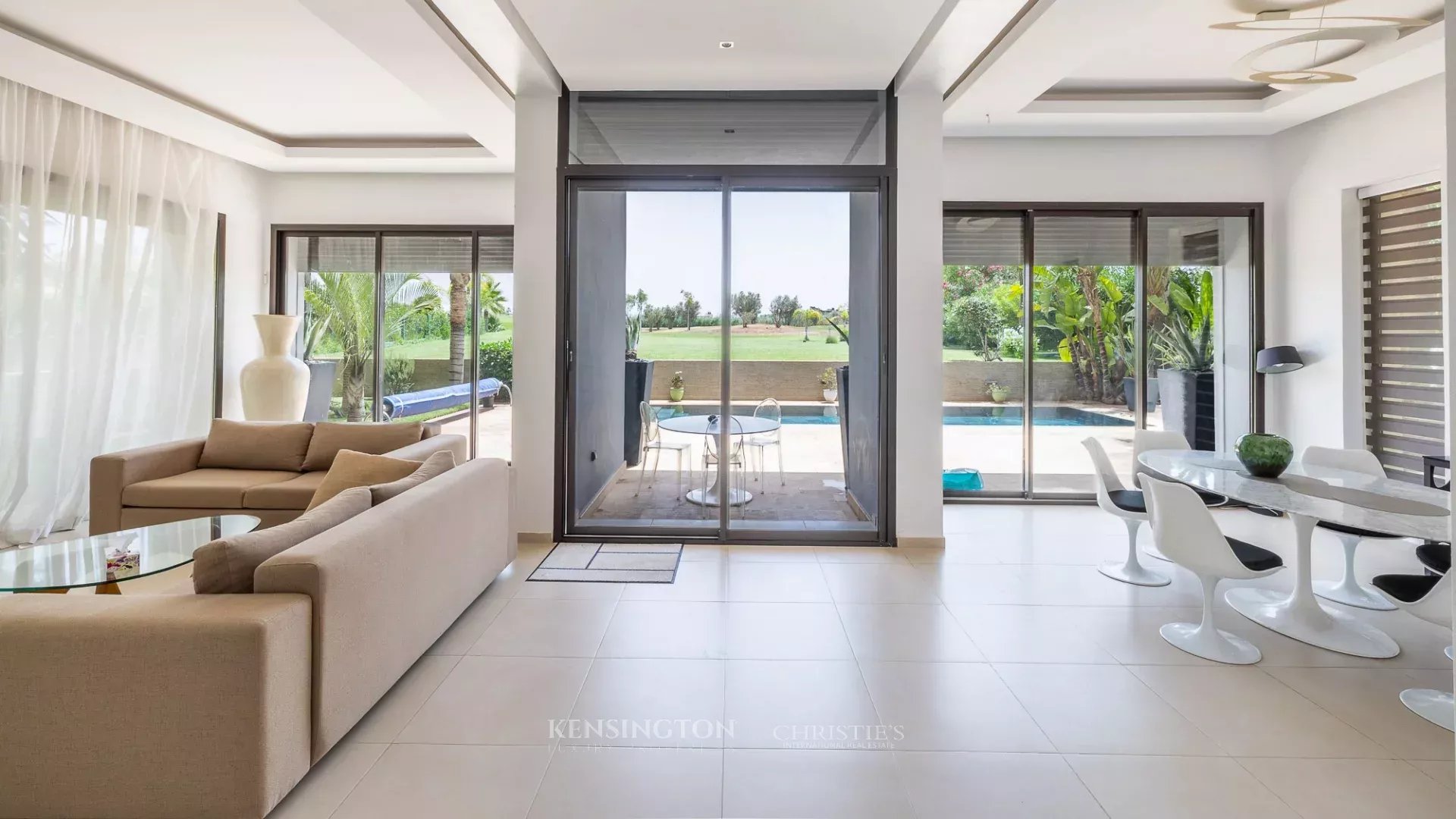 5 Bedroom Villa/Townhouse's Image 7