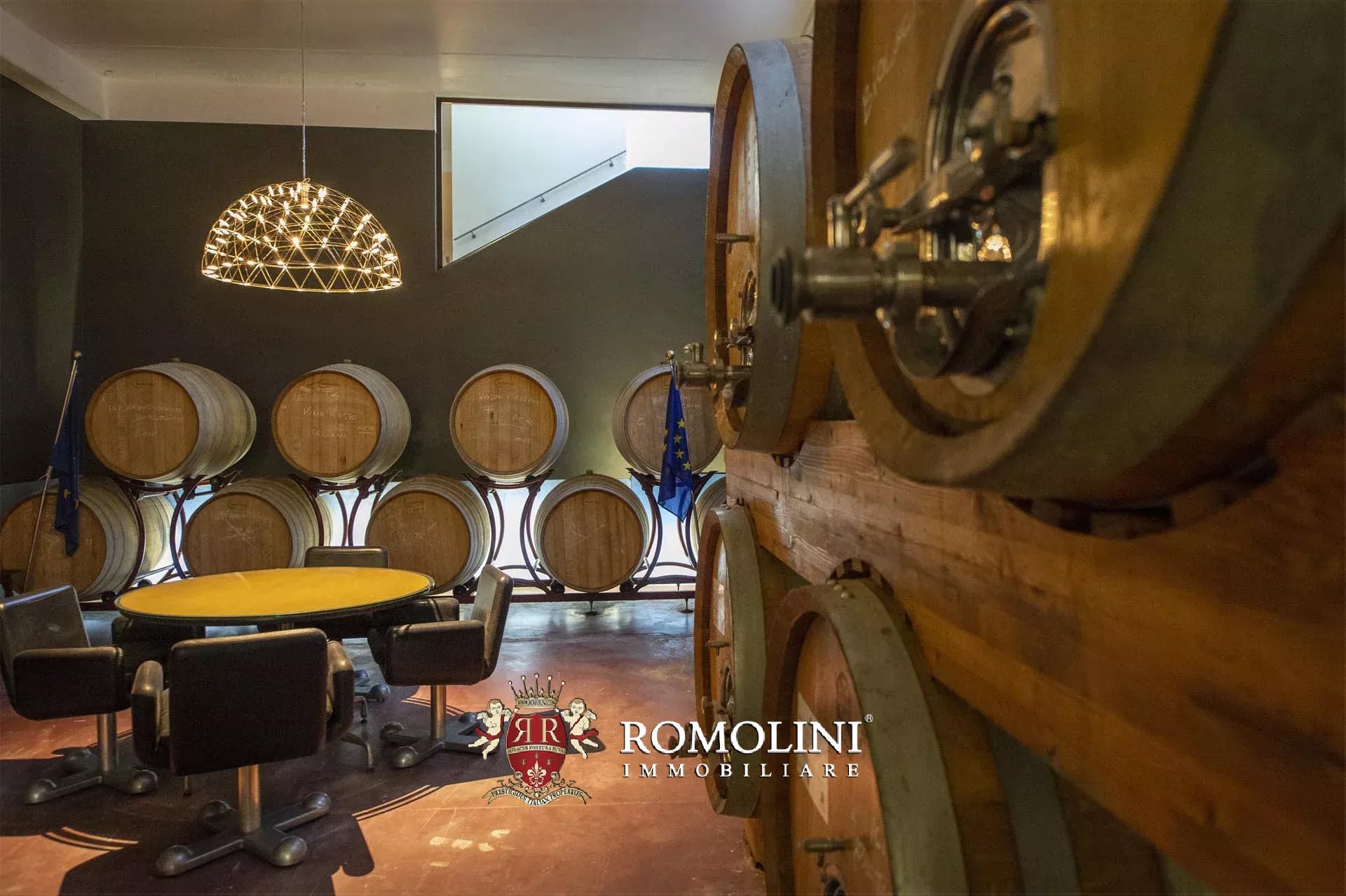 11 Bedroom Vineyard's Image 35
