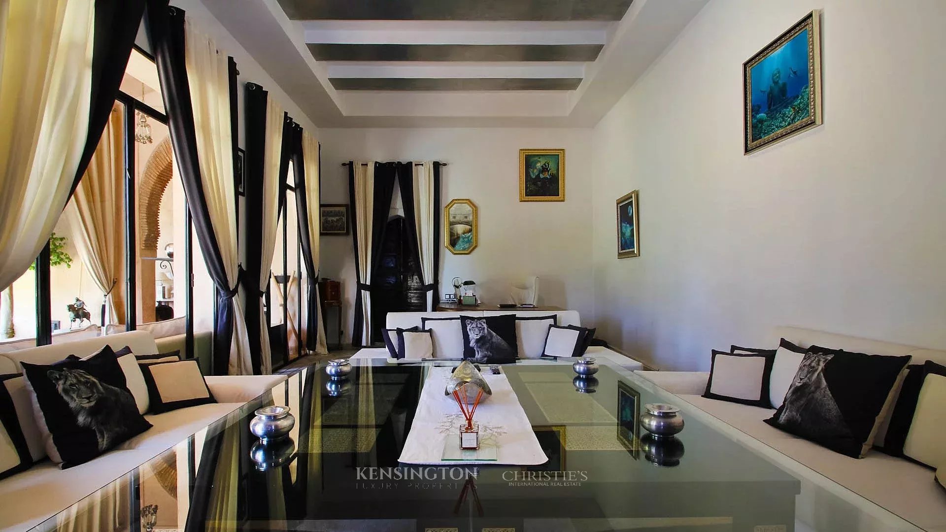 6 Bedroom Villa/Townhouse's Image 6