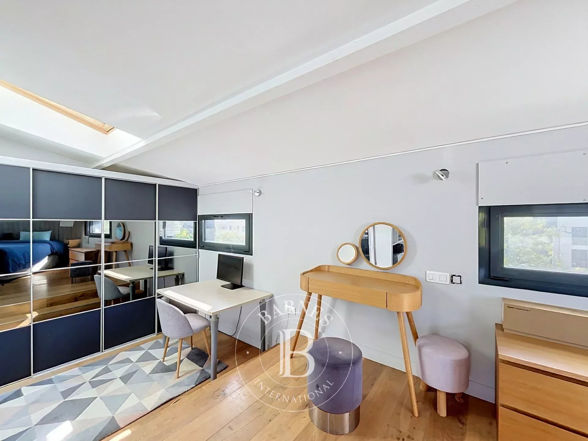 Issy-les-Moulineaux  - Maison 6 Pi&egrave;ces 4 Chambres - picture 17