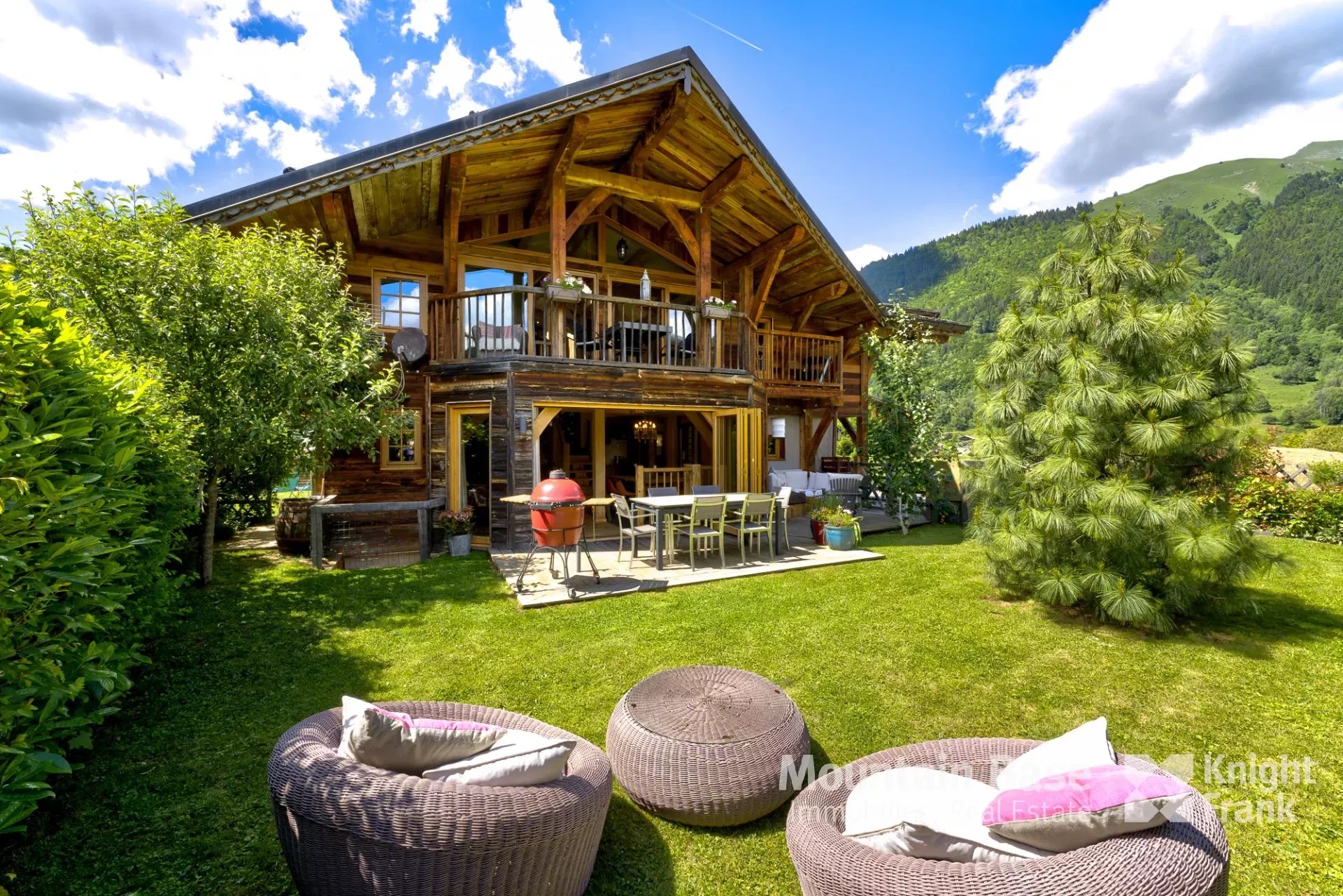 Photo of 6 bedroom chalet Morzine