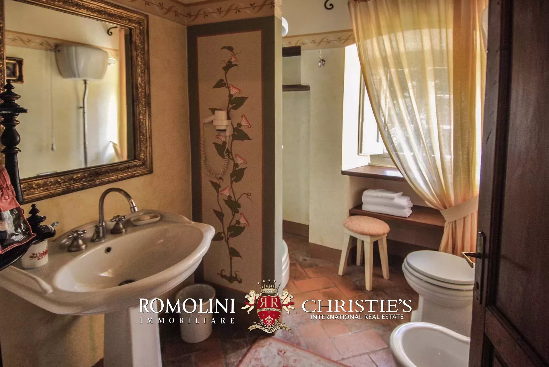 15 Bedroom Villa/Townhouse's Image 57