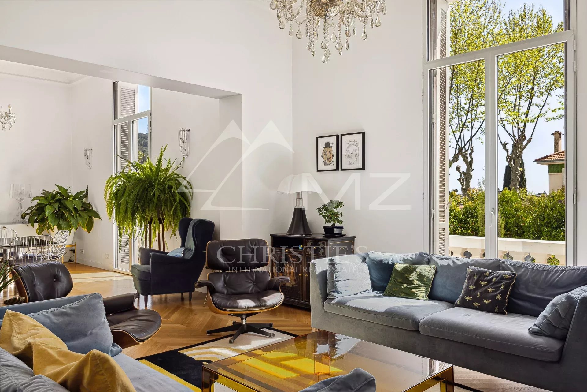 5 Bedroom Villa/Townhouse's Image 3