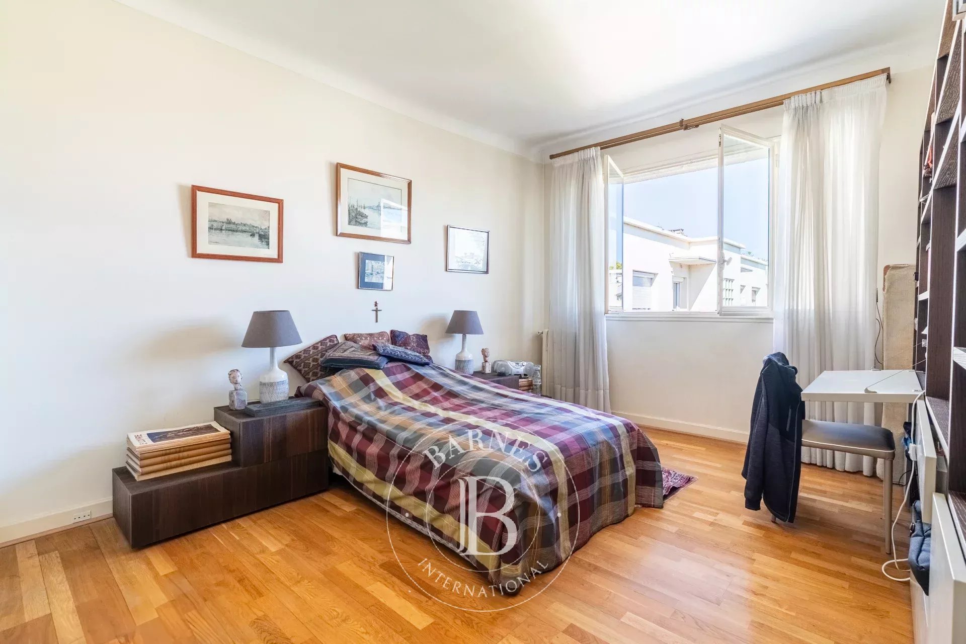 Exclusive listing - 2 or 3-bed apartment - Top floor - Same-level terrace - picture 13
