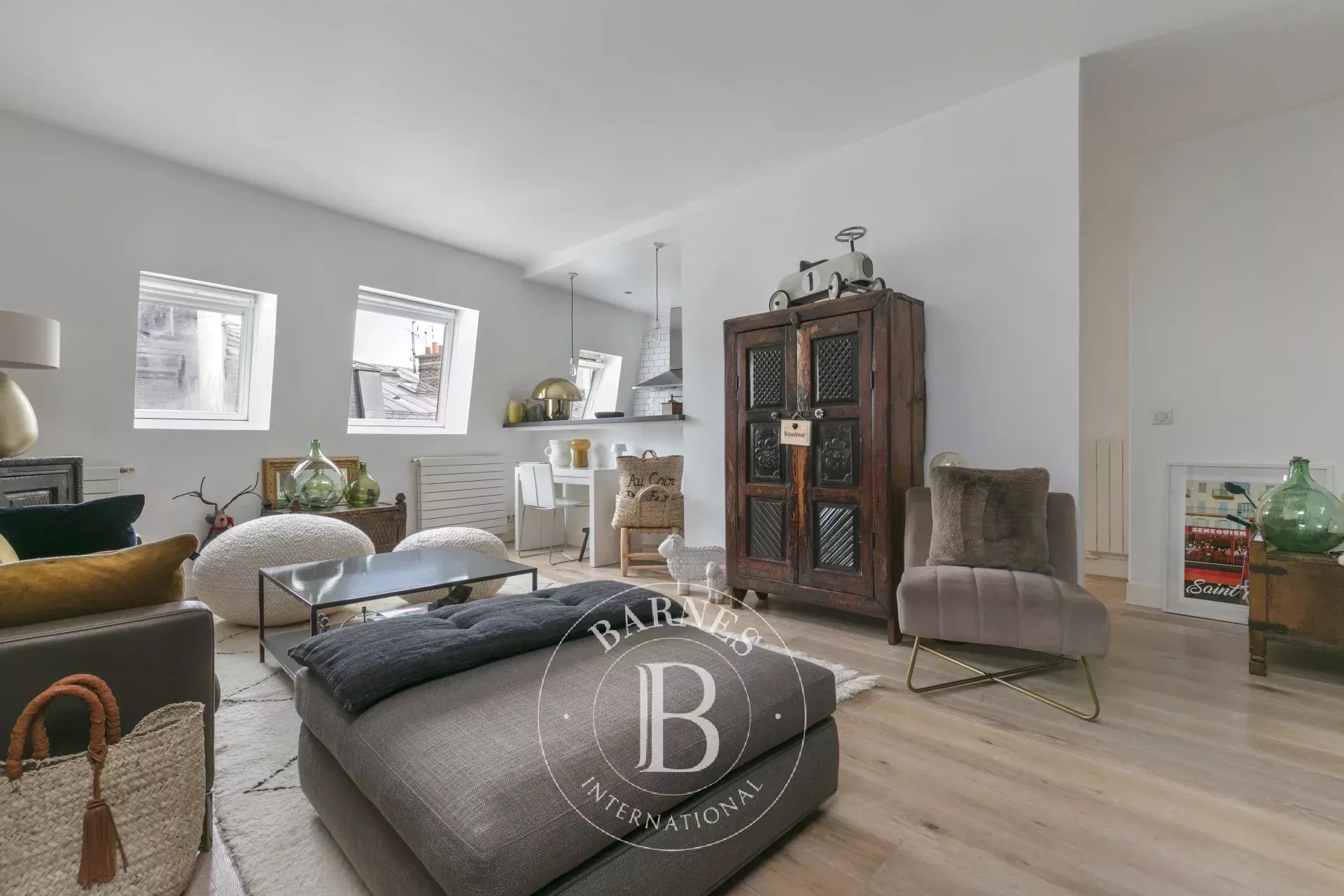 Daire Paris 8ème - picture 4