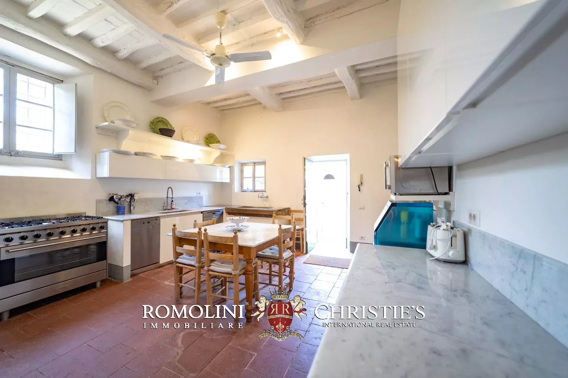 15 Bedroom Villa/Townhouse's Image 40