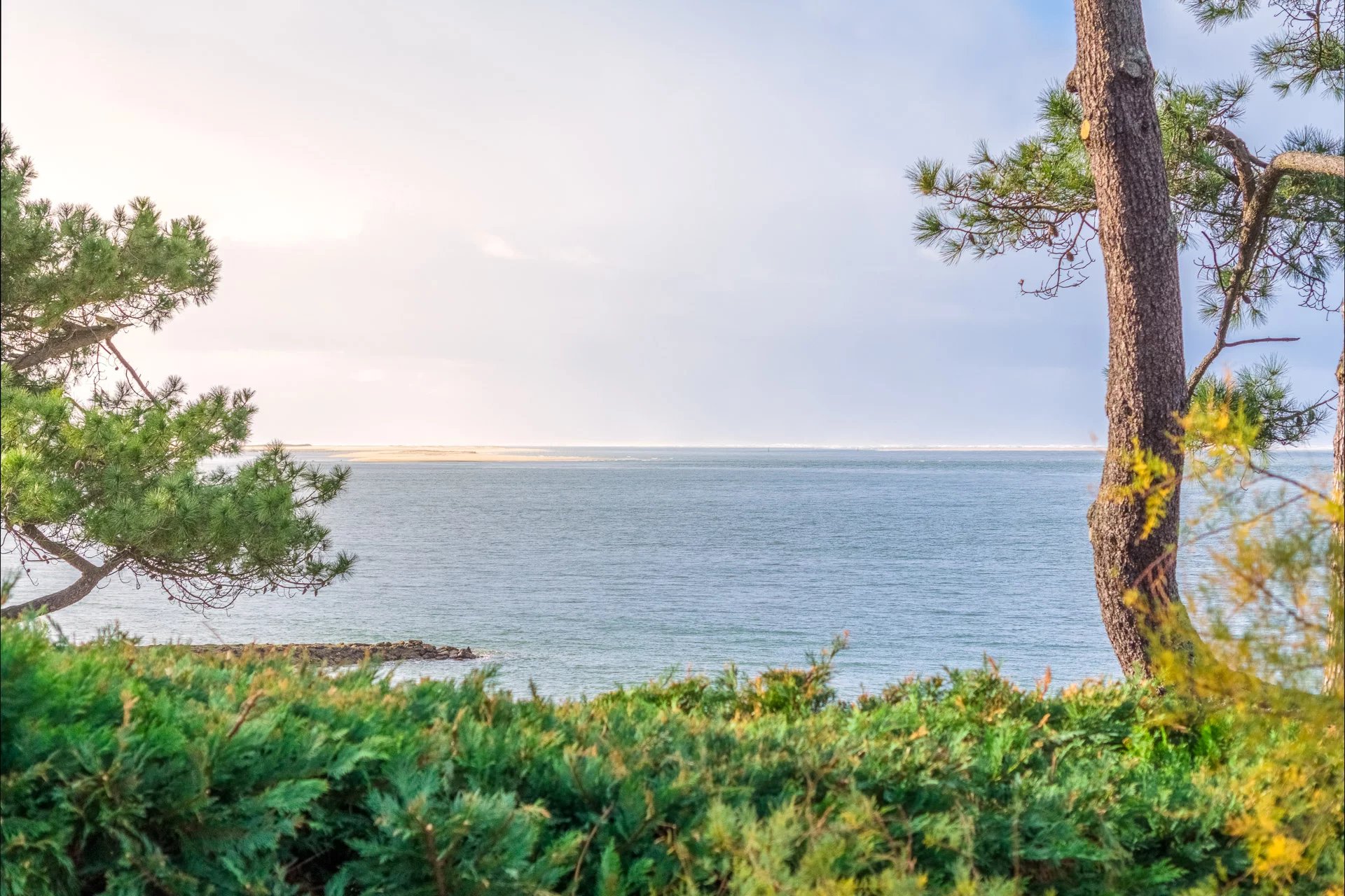 Frontline villa in Pyla-sur-Mer