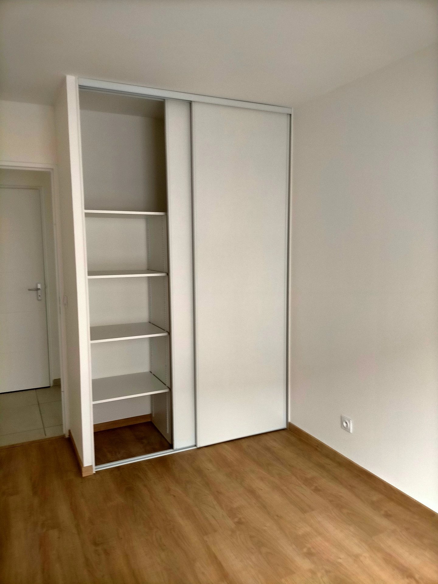4562928 Location Villeurbanne