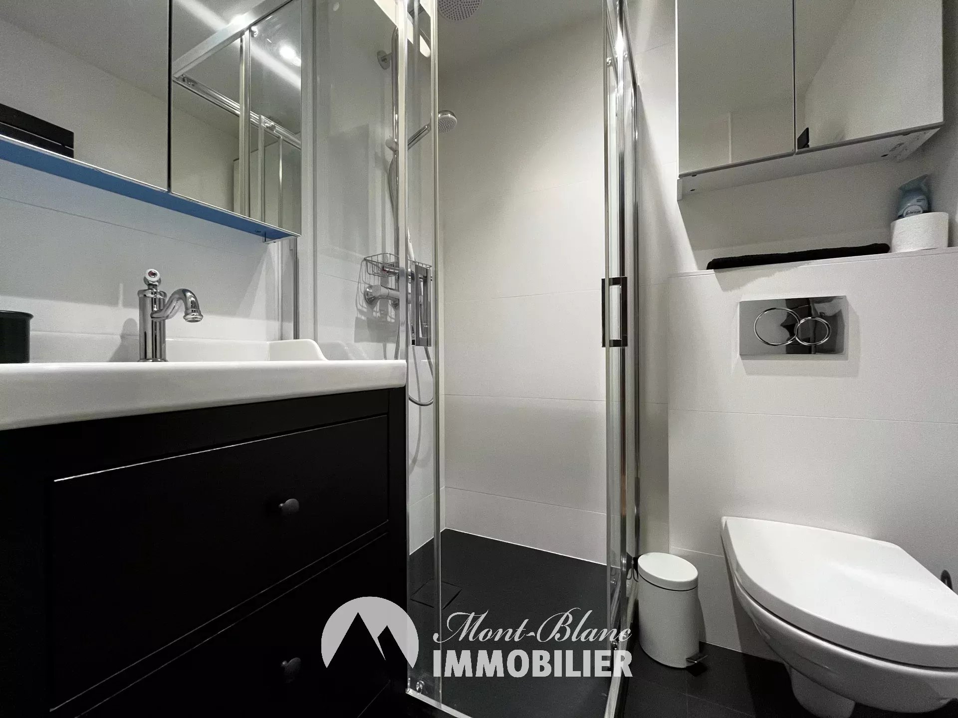 3 Bedroom Apartment/Flat's Image 3