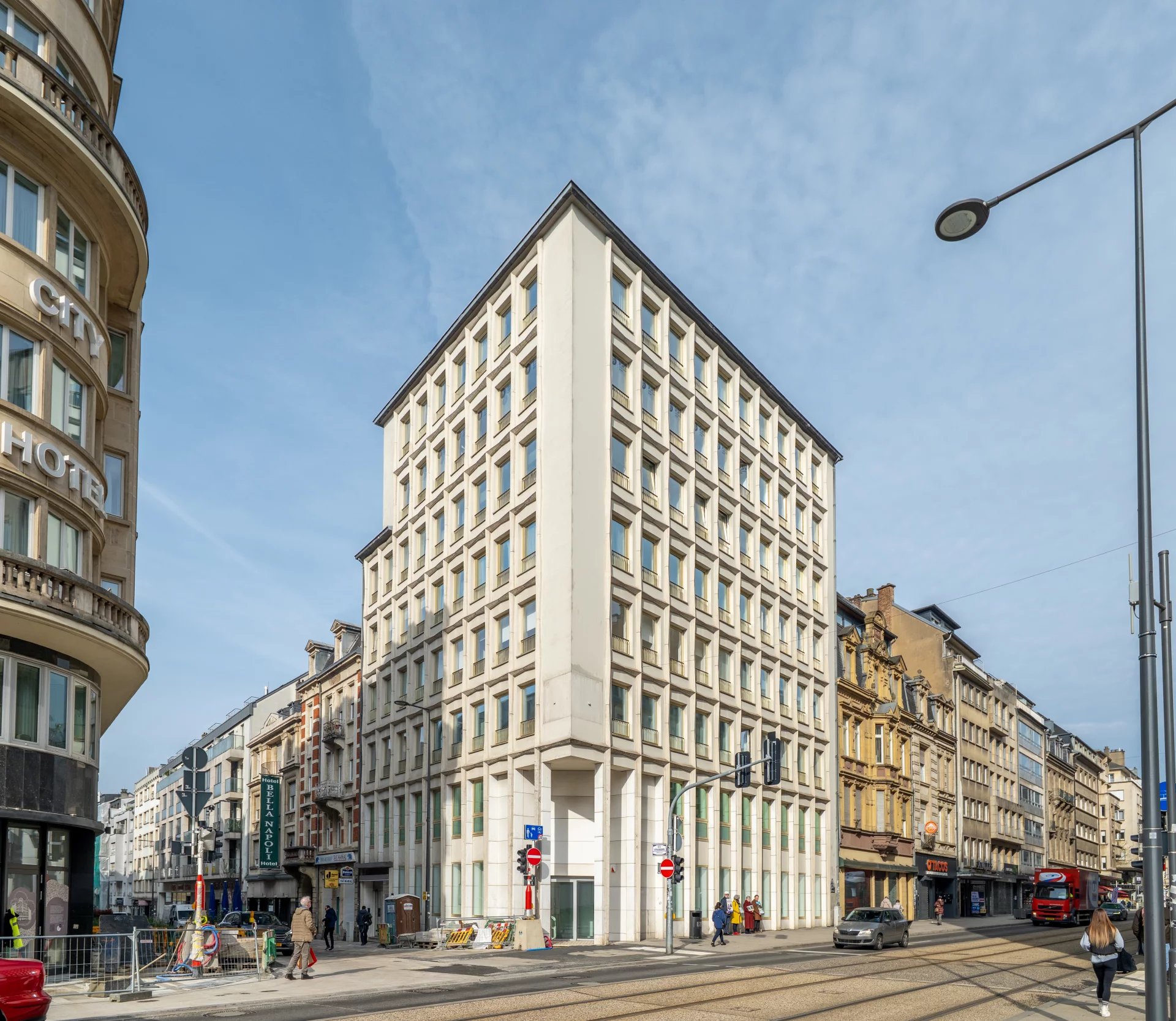 Agence immobilière de EIRES REAL ESTATE SARL