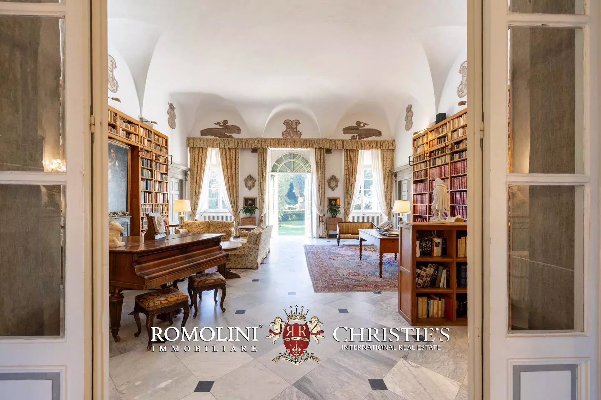 14 Bedroom Villa/Townhouse's Image 68
