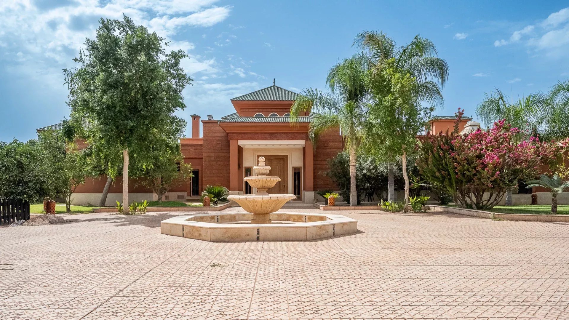5 Bedroom Villa/Townhouse's Image 26