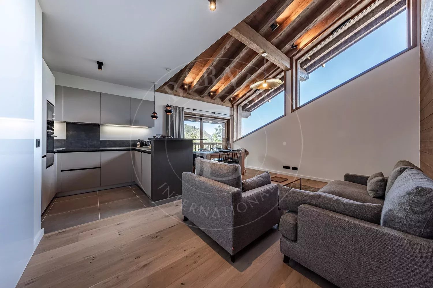 Agence immobilière de 