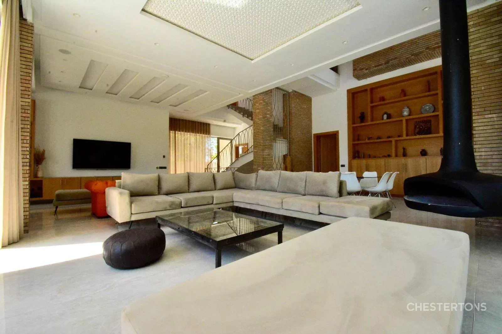 Image of Villa - 5 Bedrooms for Sale in Marrakech-Ménara-Marrakech-Morocco, Image 9