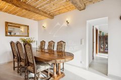 Renovated 18th-century sheepfold with panoramic views — photo 4 of 7