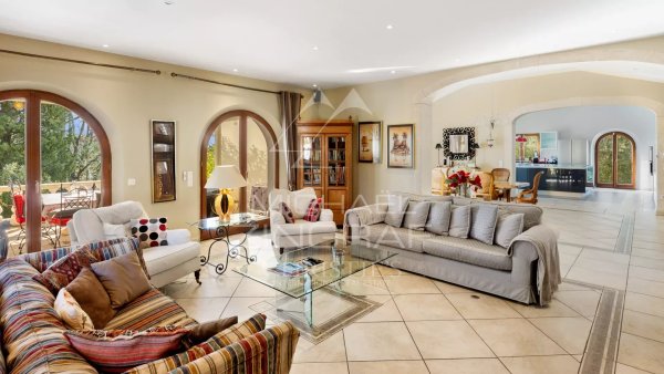 Elegant Property in a Sought-After Area of Montauroux — photo 4