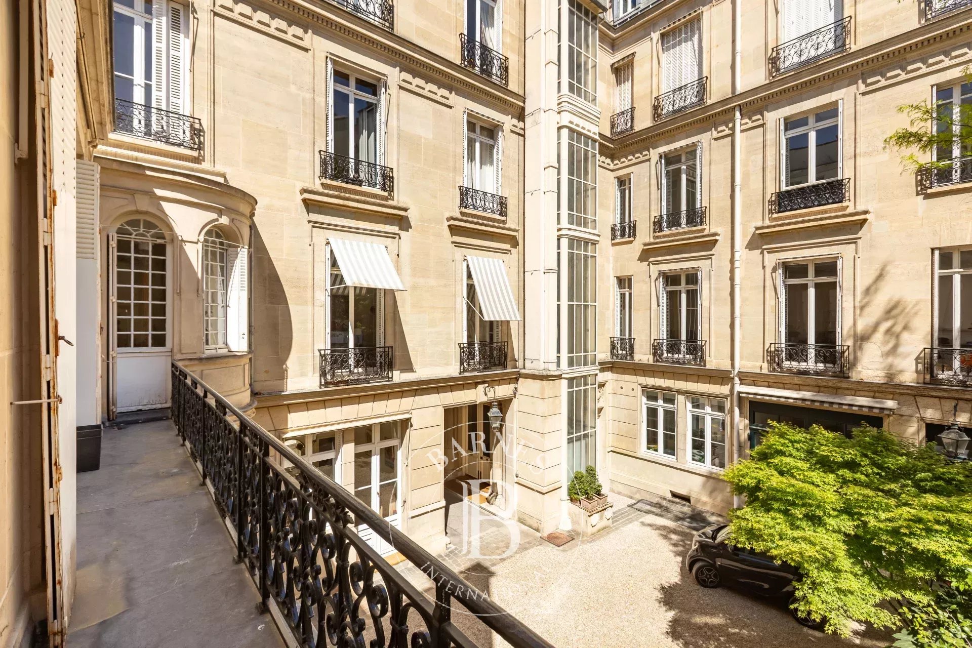Paris  - Appartement 7 Pi&egrave;ces 5 Chambres - picture 16