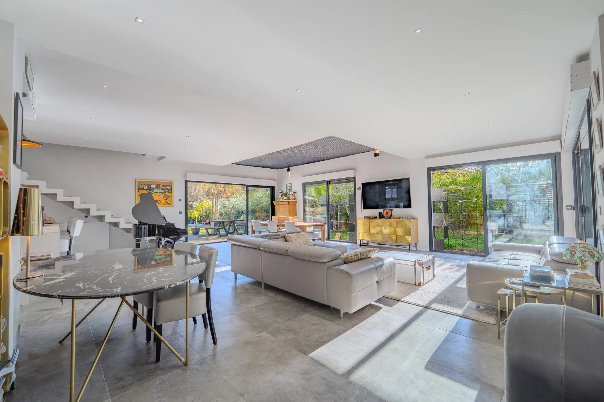 Villa moderne à pied des commodités