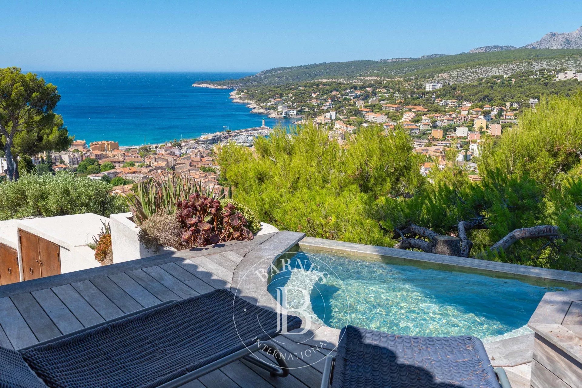 Ev Cassis - picture 15