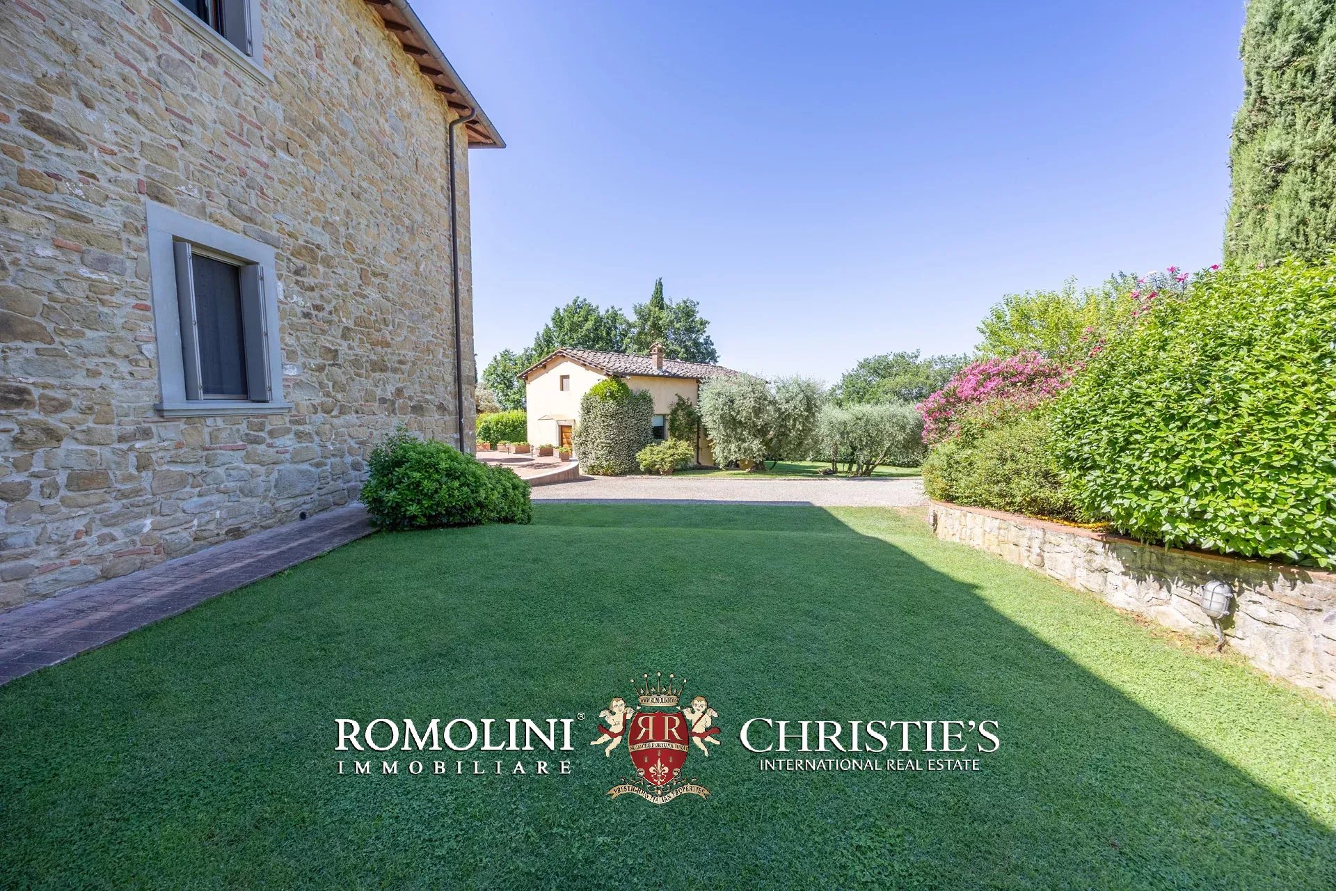 4 Bedroom Villa/Townhouse's Image 26