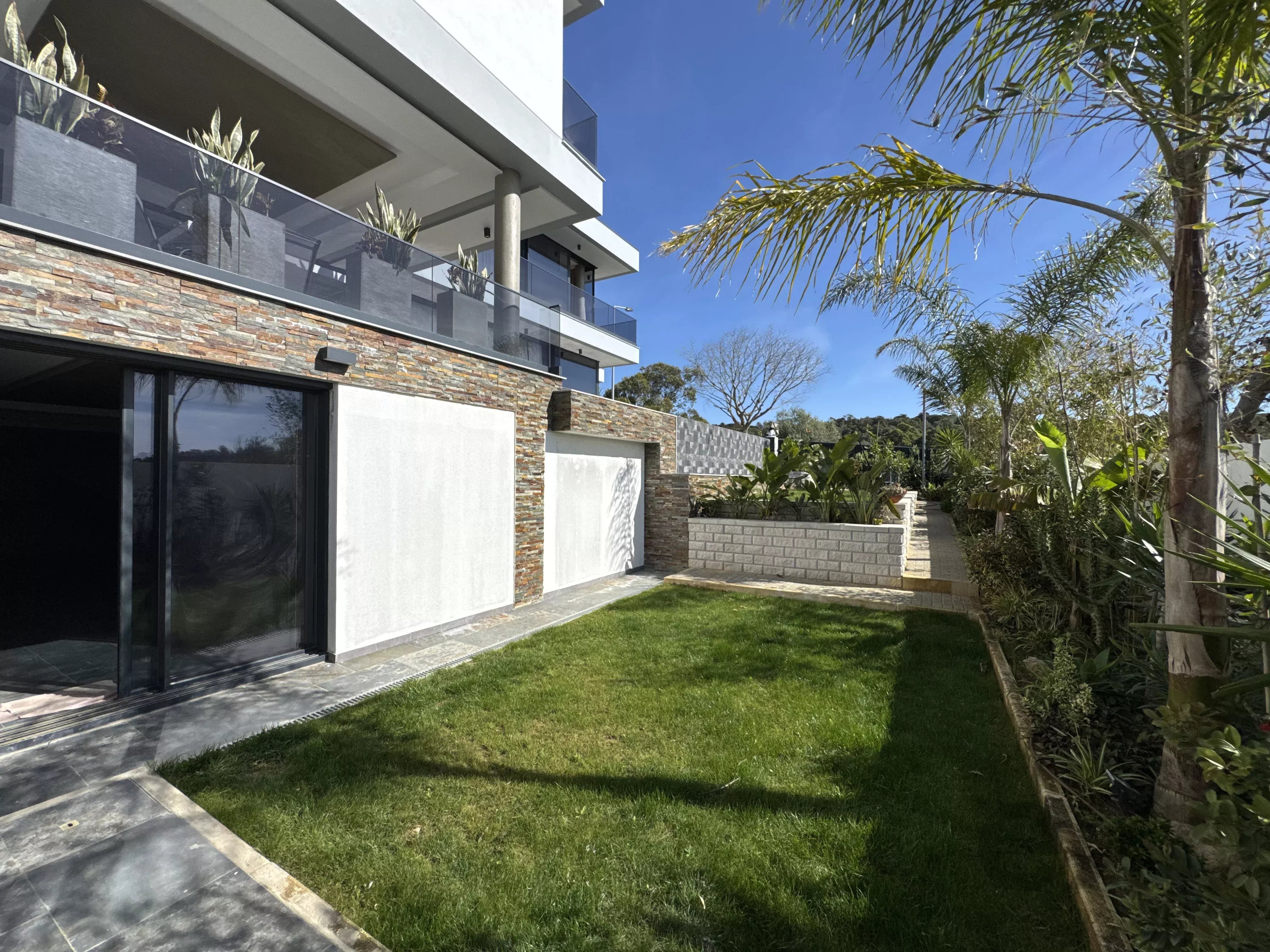 Luxury Single Home in Estoril Golf - 3 Suites with Private Resort 86843974 image 2
