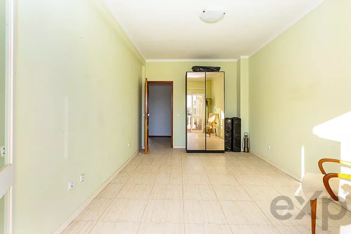 Three-bedroom house with potential for rental income – Gambelas, Montenegro 86834316 image 26