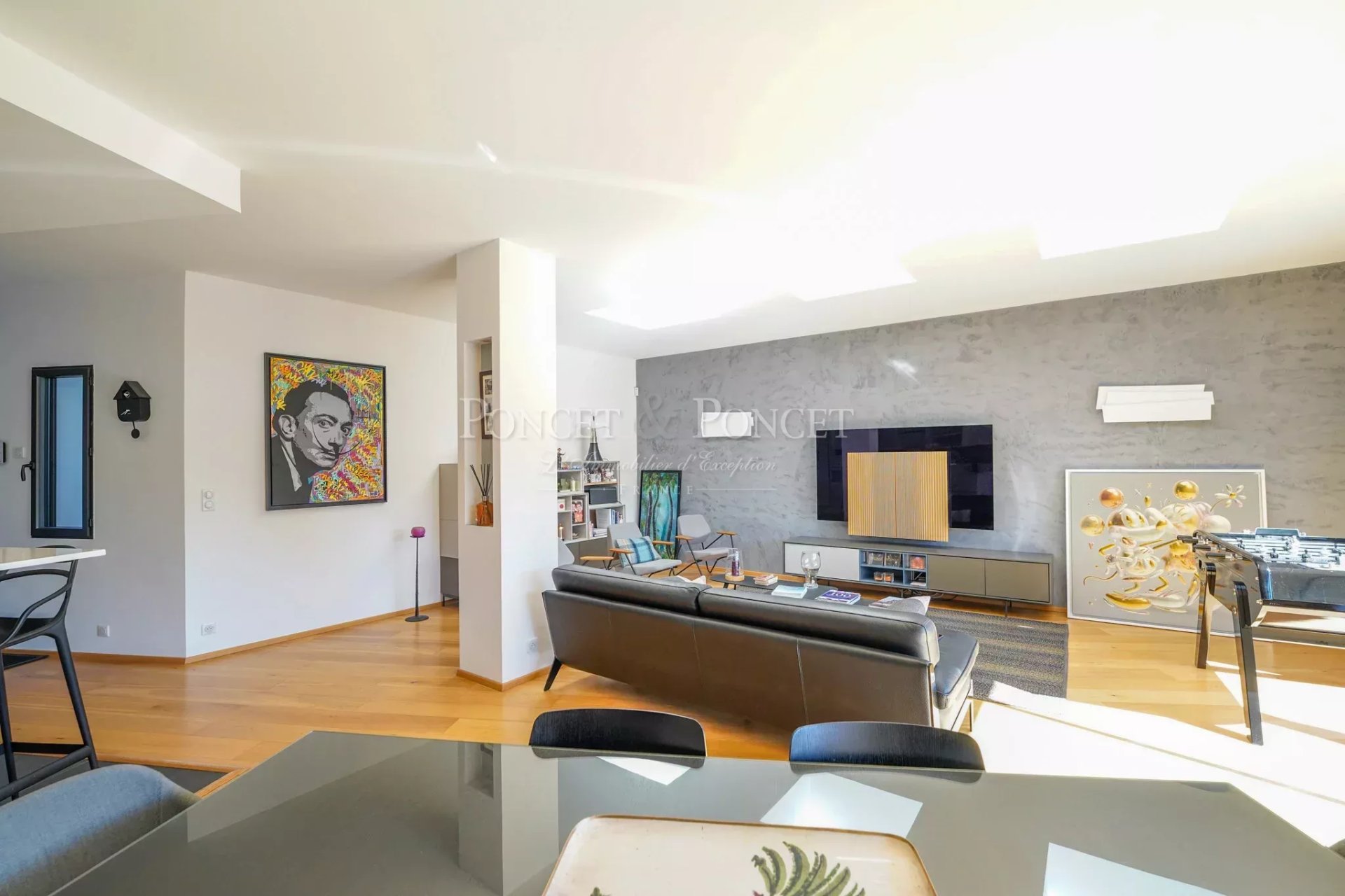 5 Bedroom Villa/Townhouse's Image 11