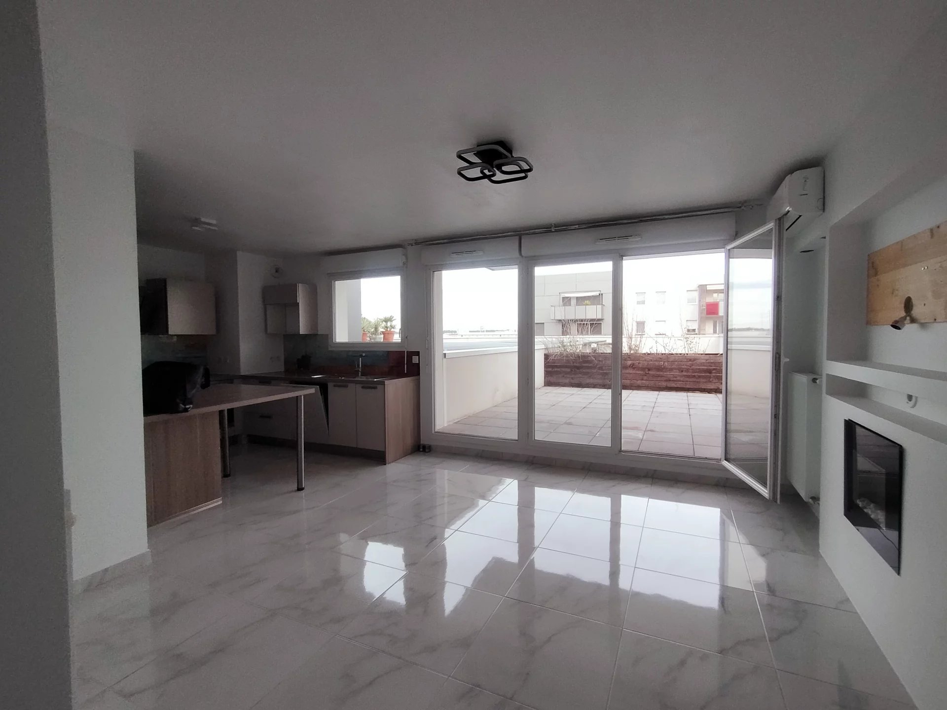 85045095 Location Saint-Fons