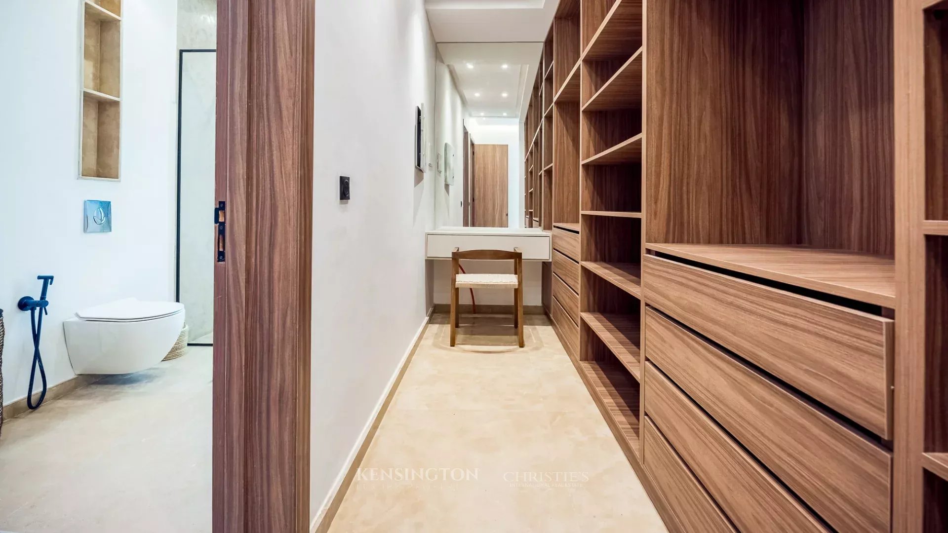 5 Bedroom Villa/Townhouse's Image 14