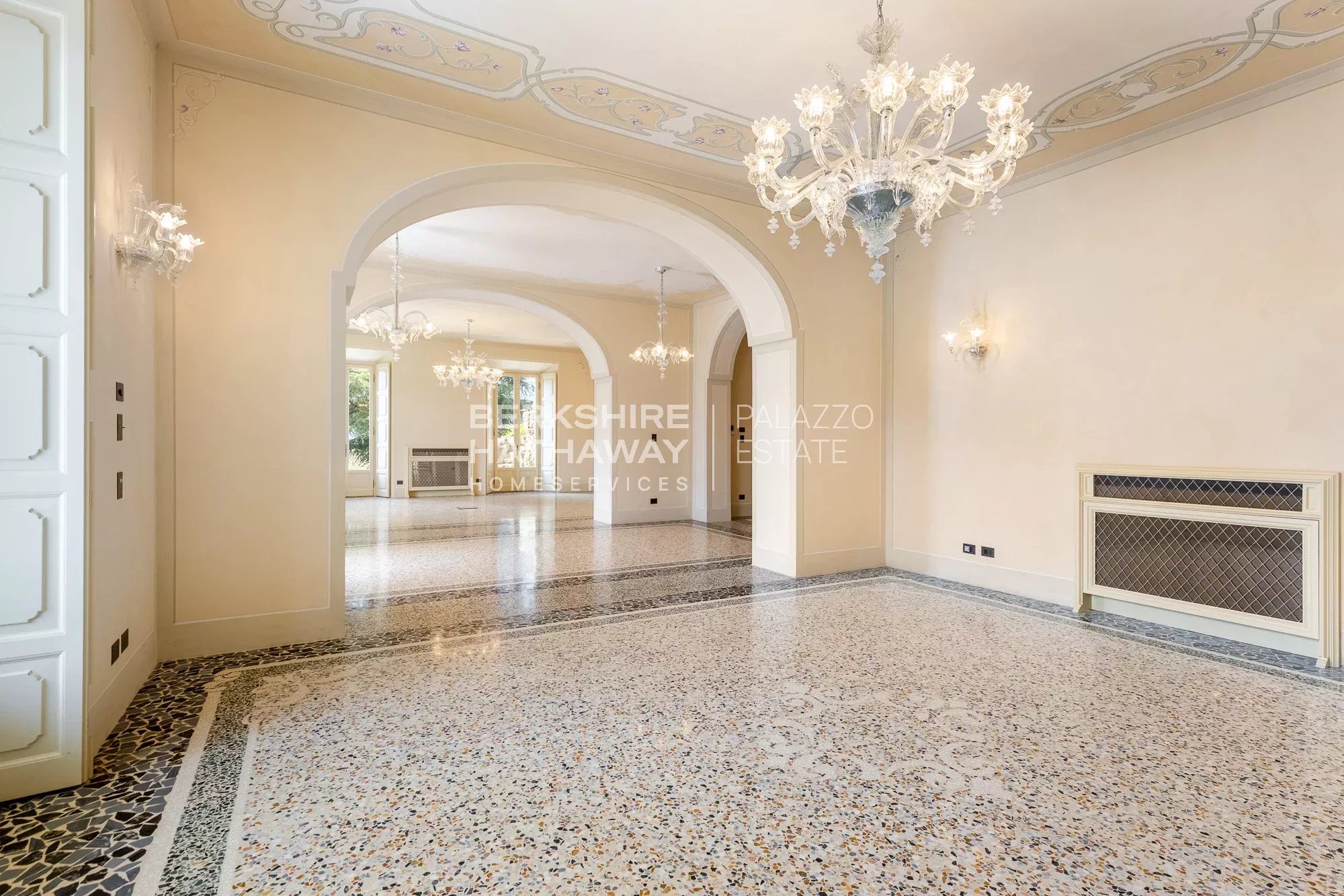 Elegante Dimora Liberty di Rappresentanza con Vista su Villa d’Este a Cernobbio, Lago di Como