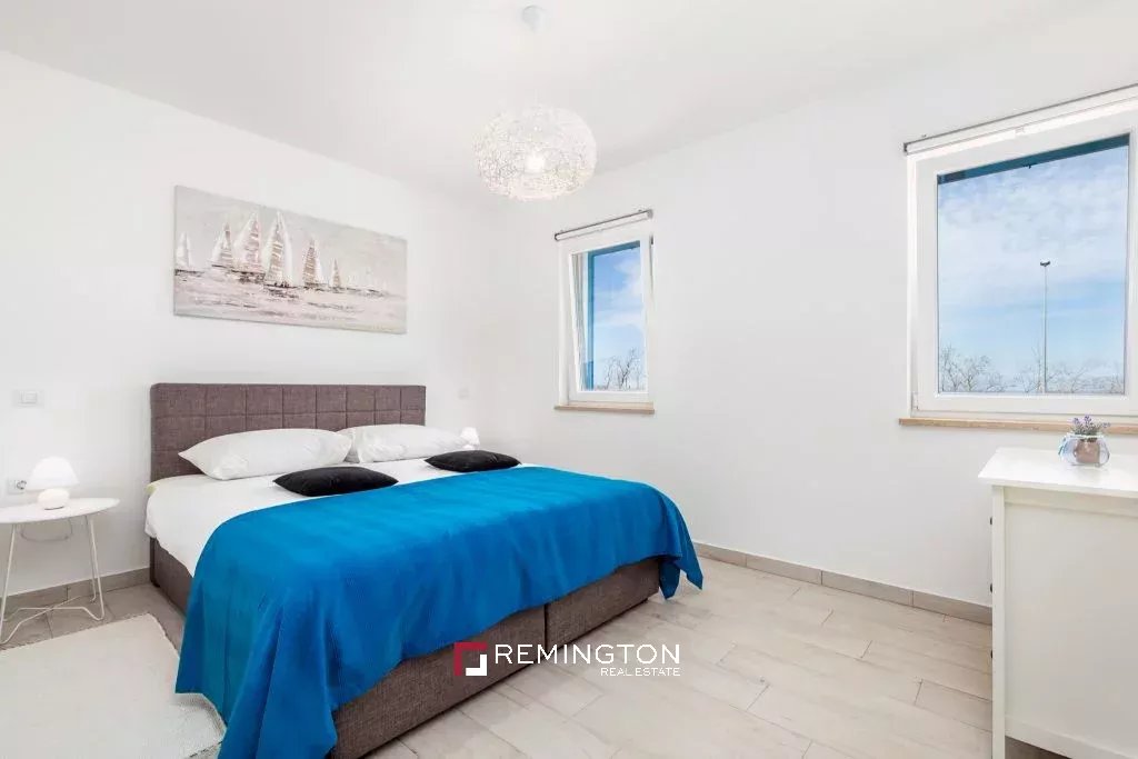 7 Bedroom Villa/Townhouse's Image 14