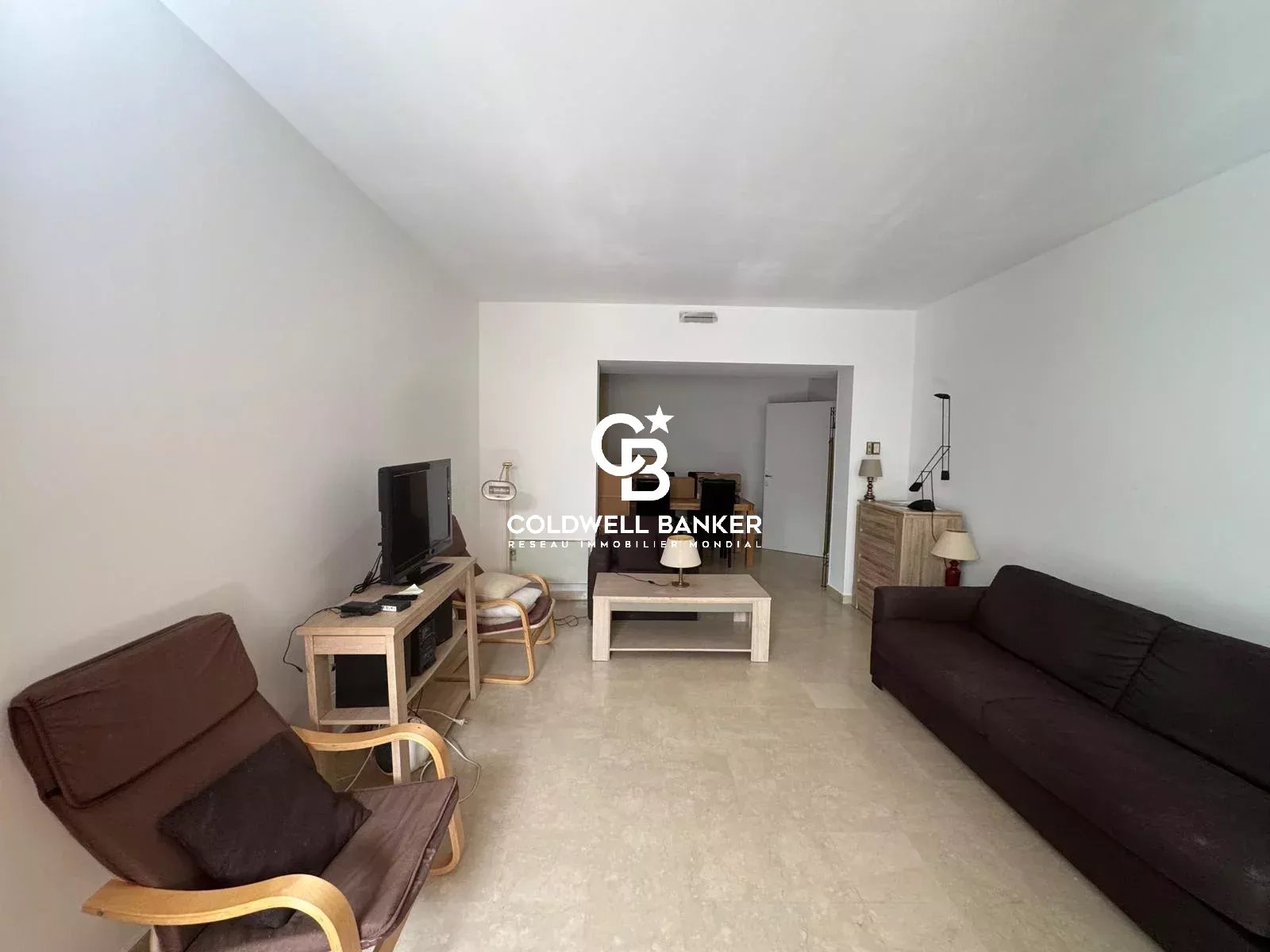 MONTE CARLO SOLE / MONOLOCALE CON  CANTINA