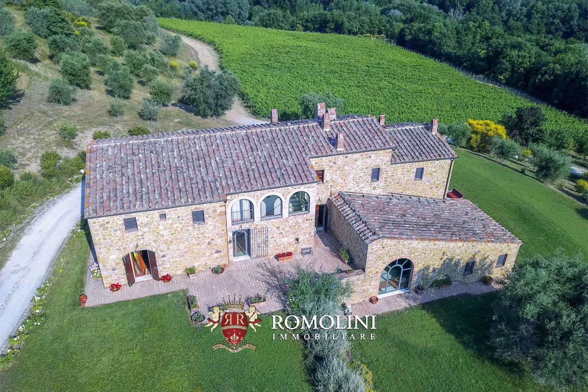 3 Bedroom Vineyard's Image 4