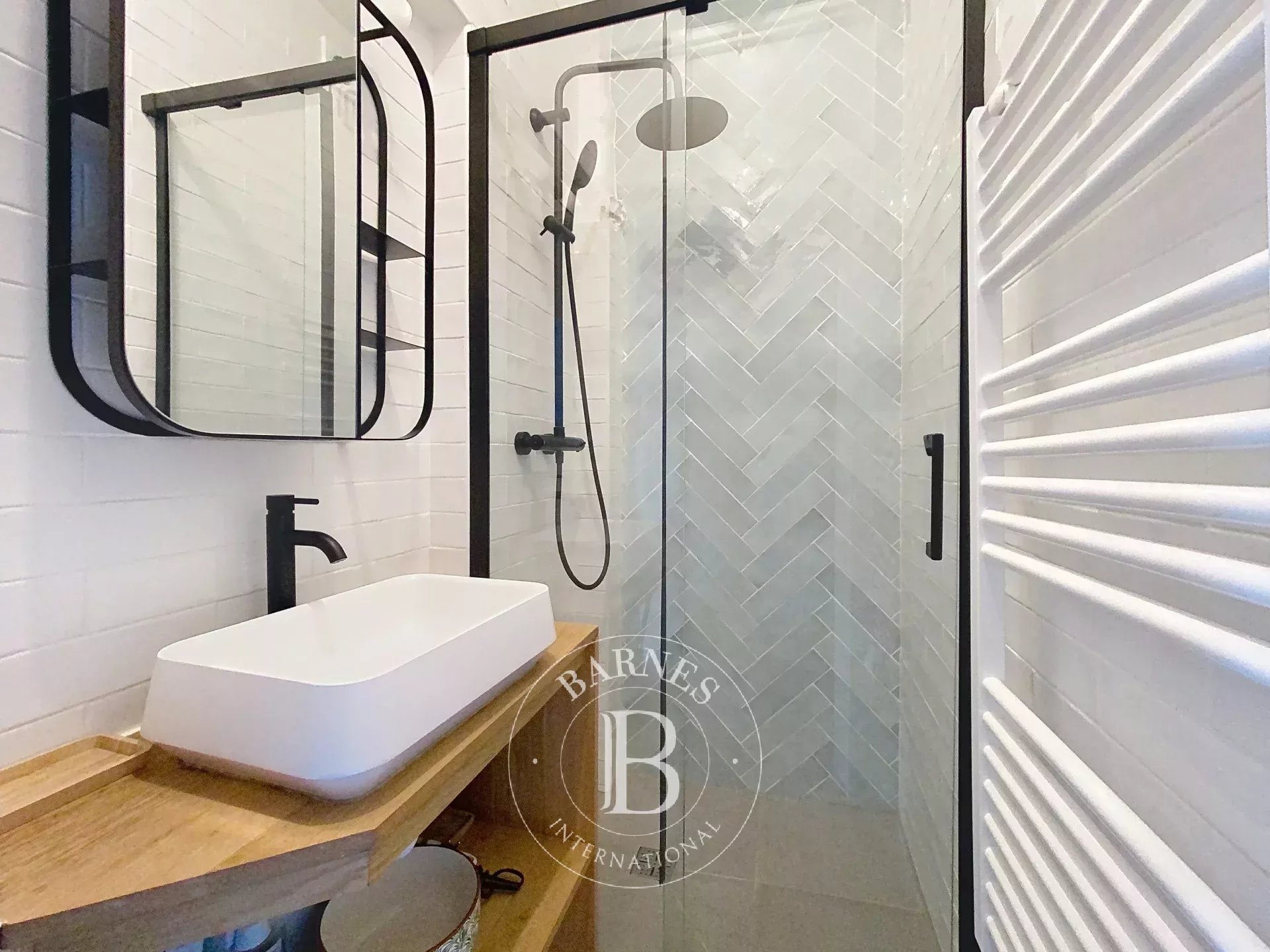 Daire Paris 18ème - picture 12