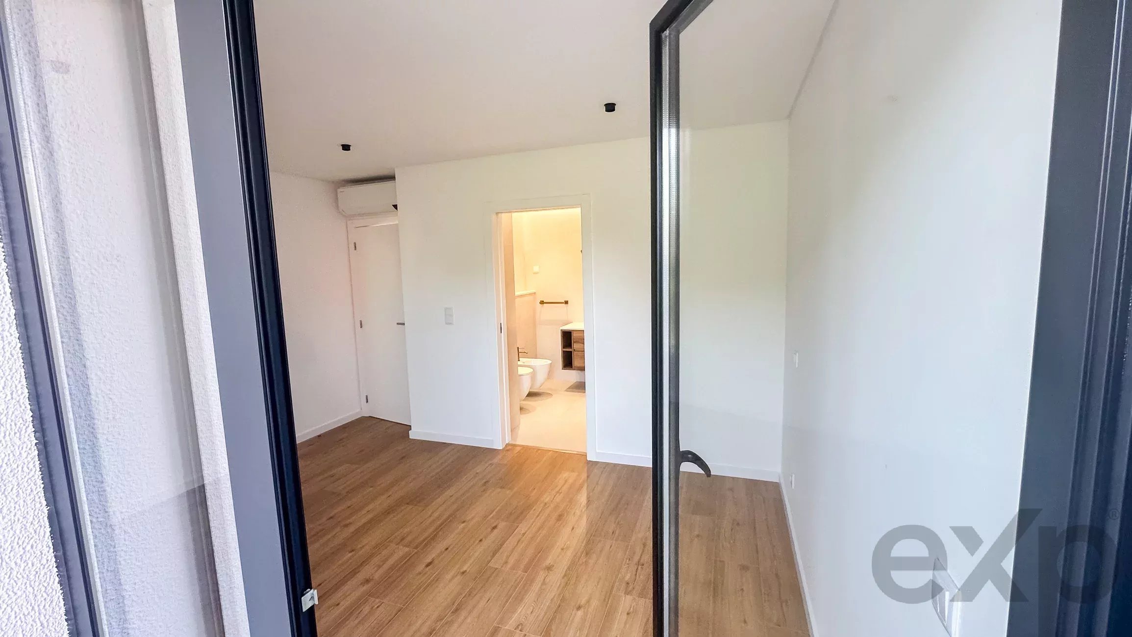 Modern 2-bedroom apartment in Alcabideche 86651620 image 26