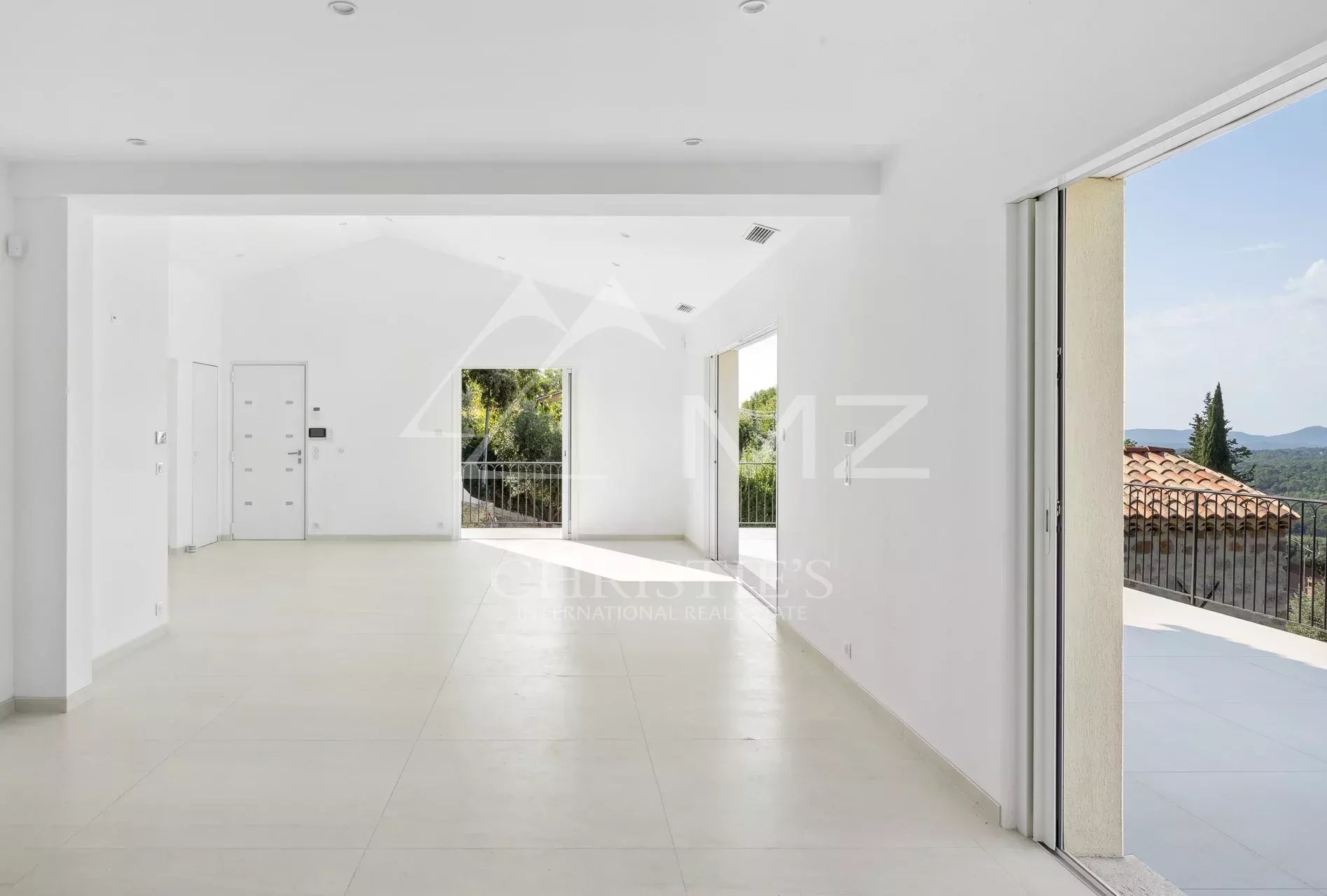3 Bedroom Villa/Townhouse's Image 6