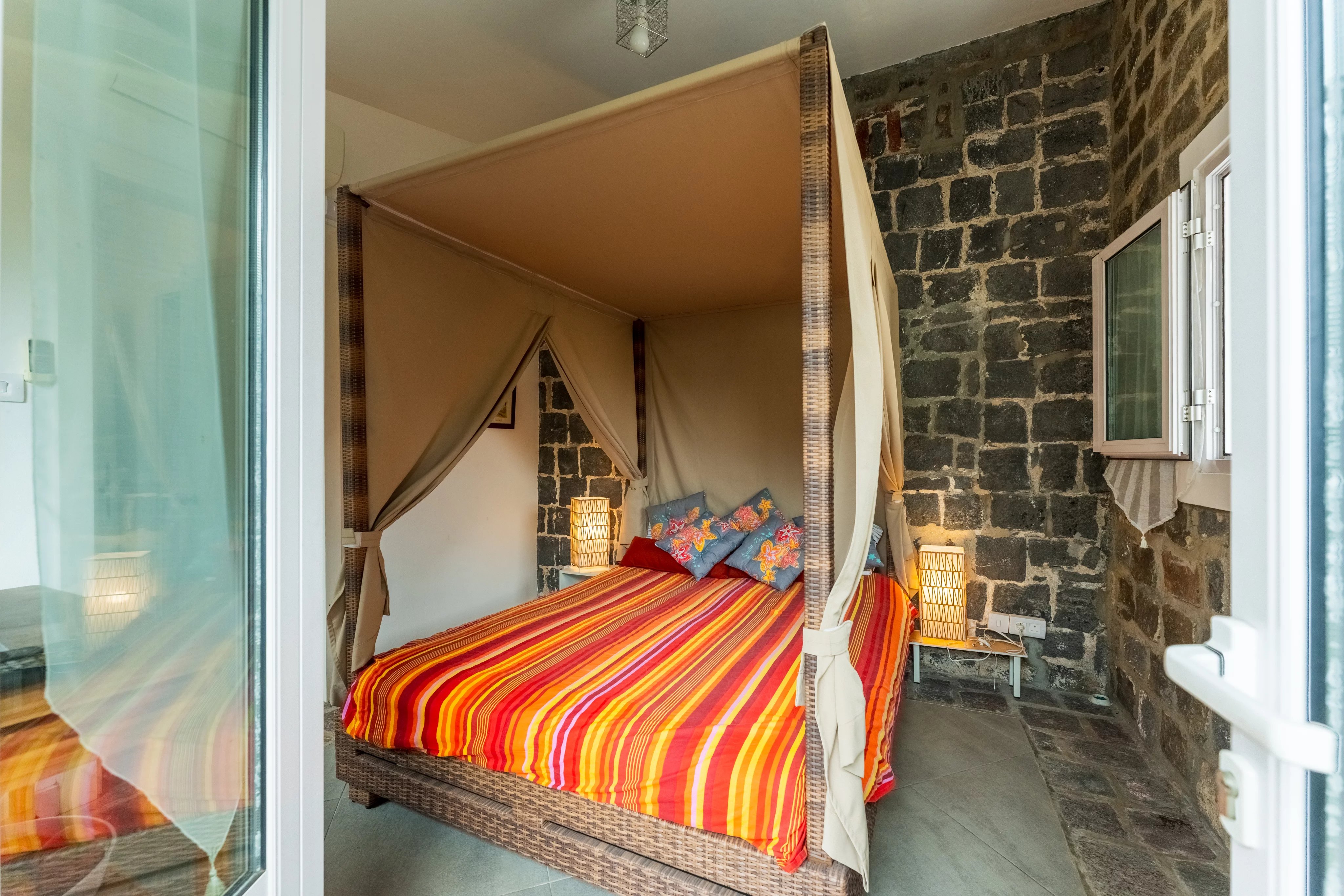 Ev Port Louis - picture 10