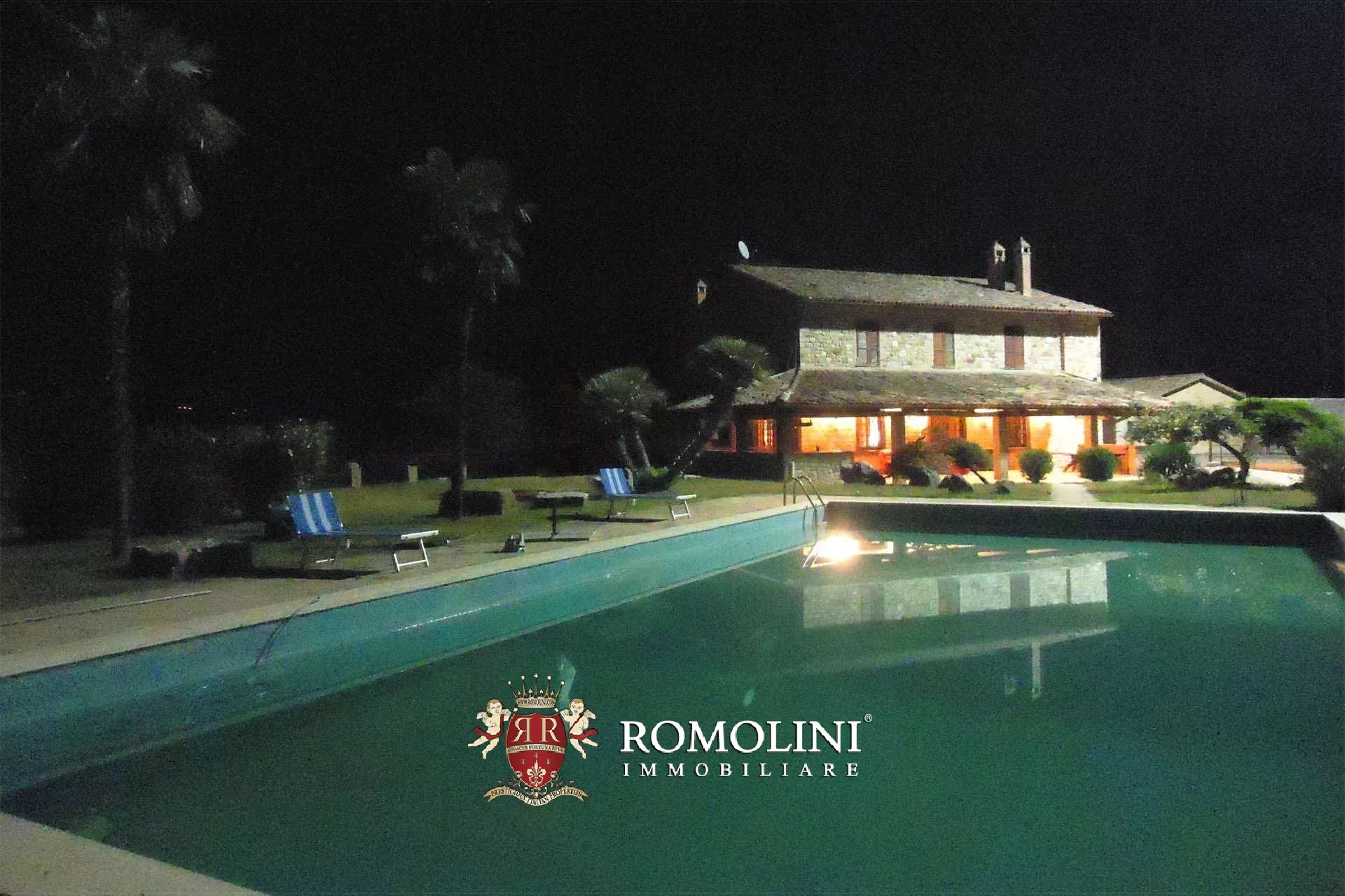 6 Bedroom Villa/Townhouse's Image 48
