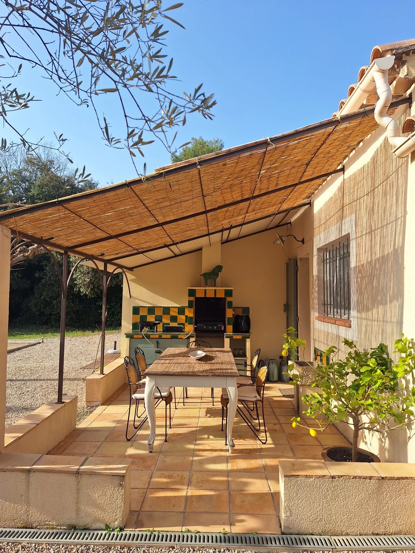 COTIGNAC CHARMING TRADITIONAL VILLA ON ONE STOREY