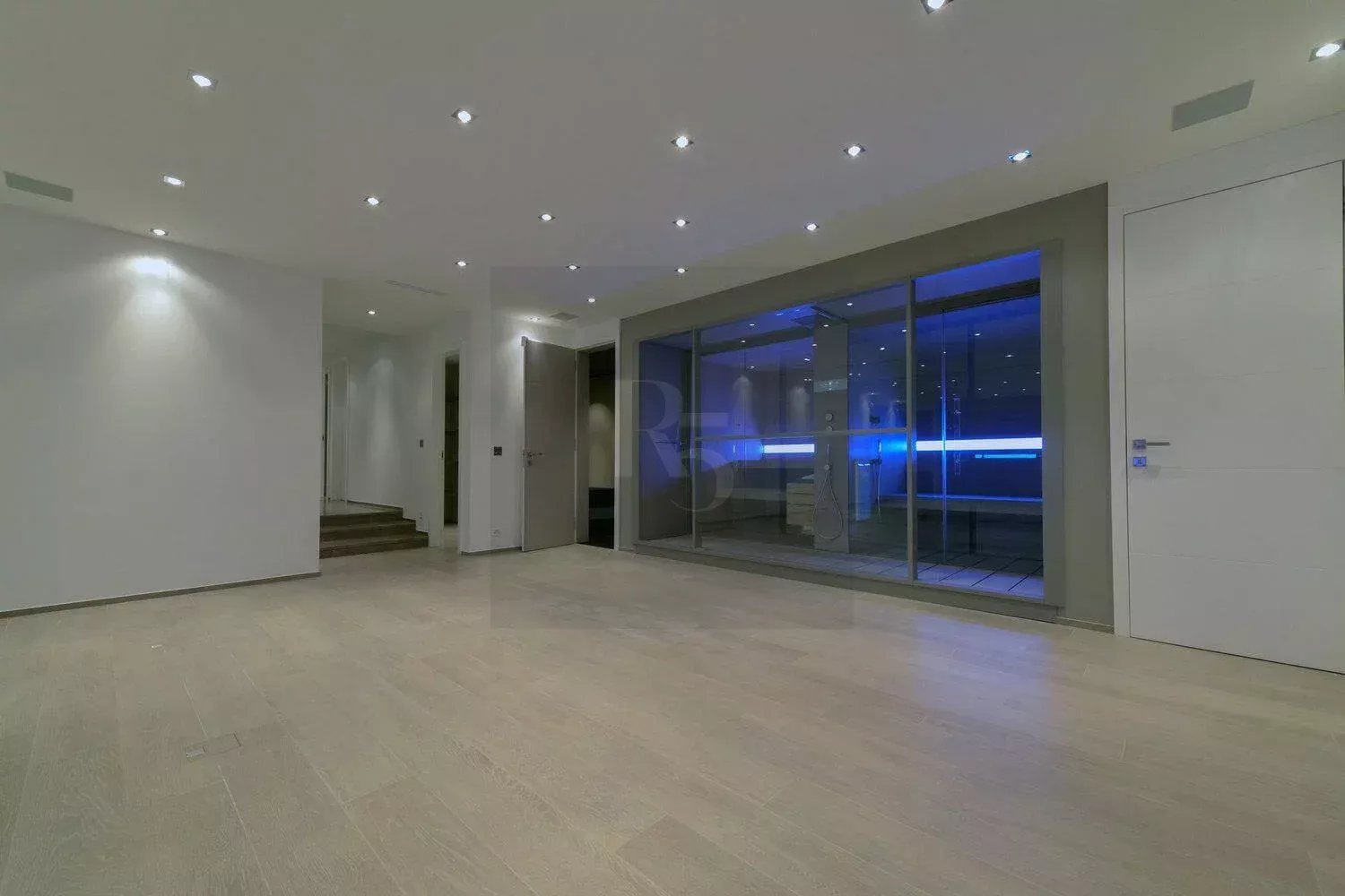 Superb high-end contemporary house — photo 5