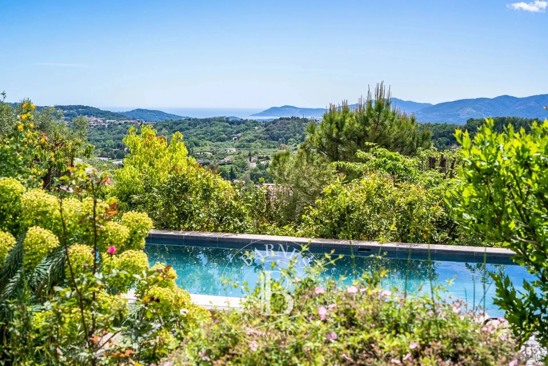 Вилла Châteauneuf-Grasse