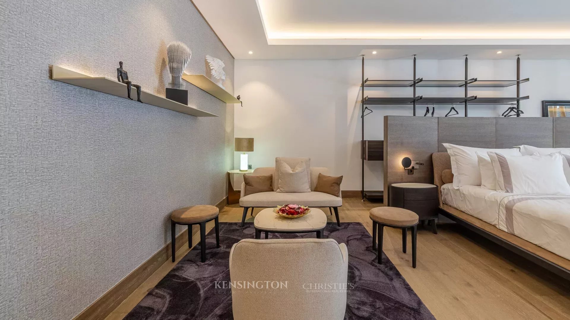 4 Bedroom Villa/Townhouse's Image 57