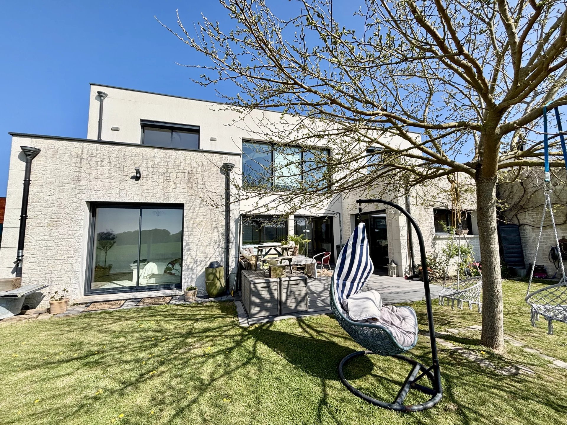 Agence immobilière de 