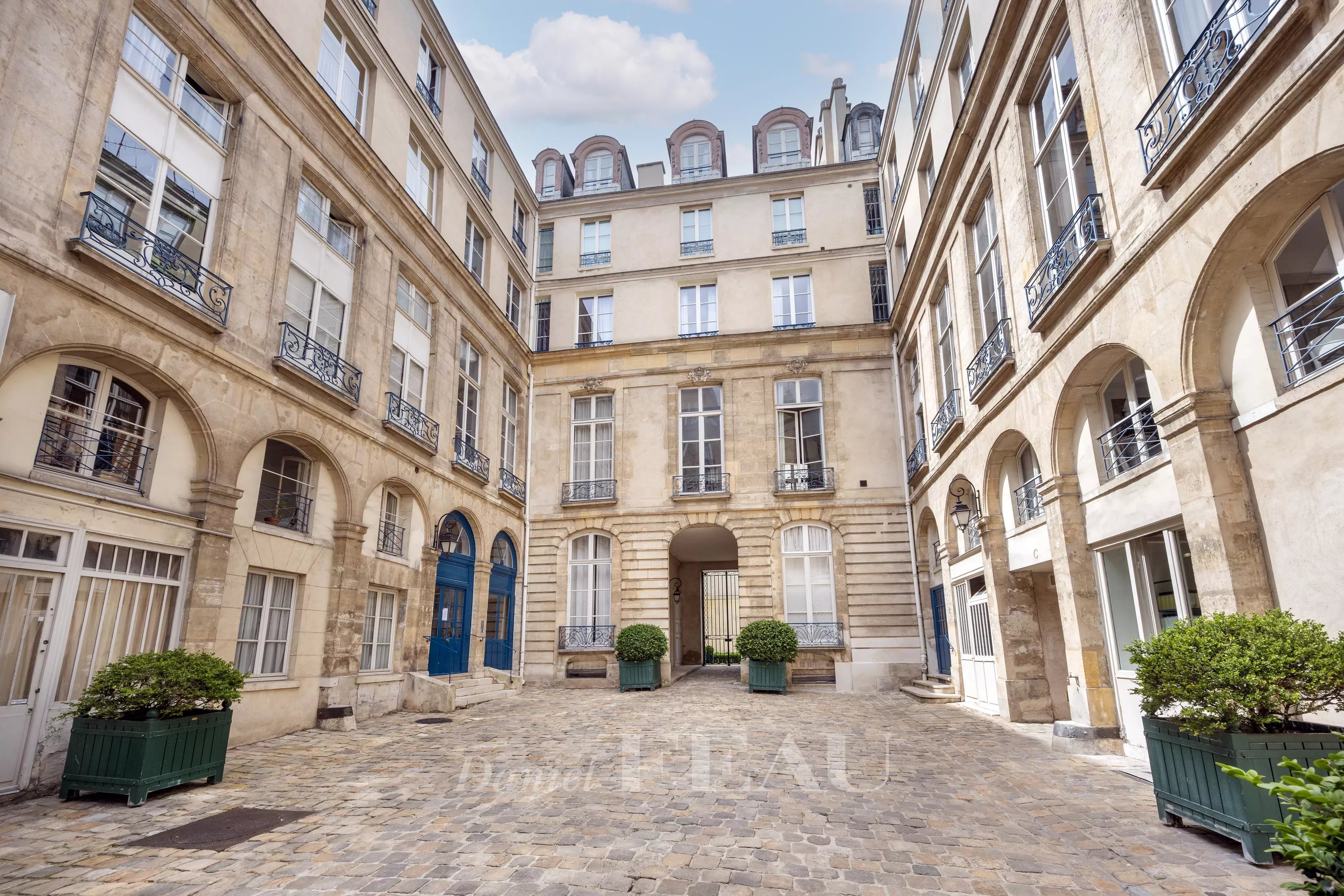 Paris III - Rue Vieille du Temple - Hôtel Particulier