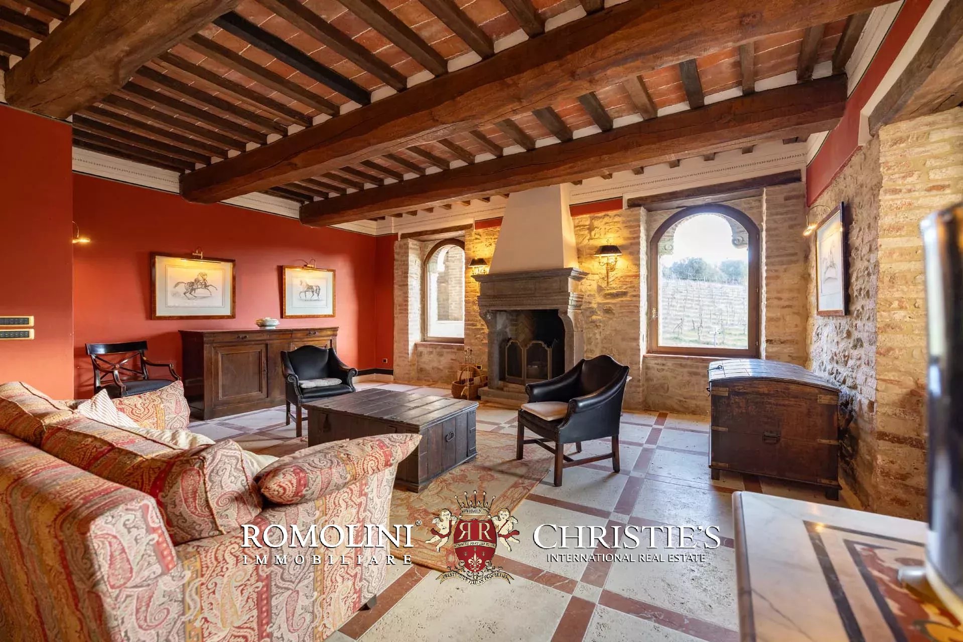 10 Bedroom Villa/Townhouse's Image 74