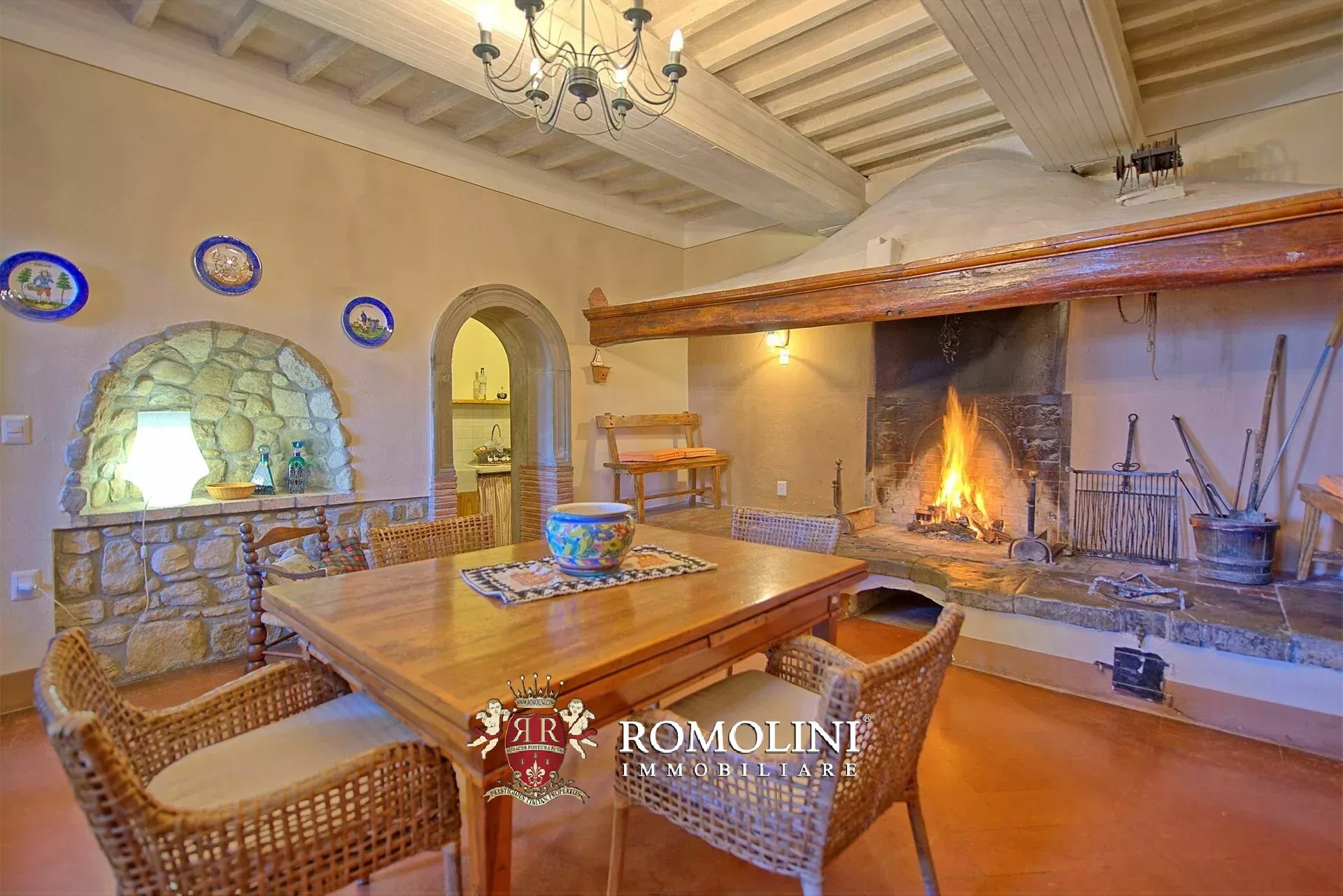8 Bedroom Villa/Townhouse's Image 13