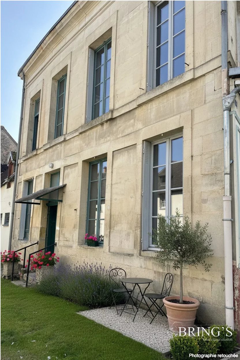 Bâtiment de ville, pour maison ou appartements
